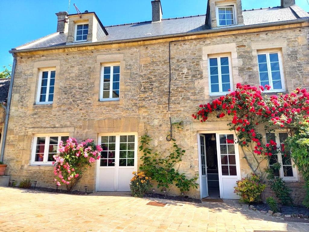 Sommervieu Chambres D'Hotes De Charme Entre Bayeux Et Les Plages Du Debarquement المظهر الخارجي الصورة